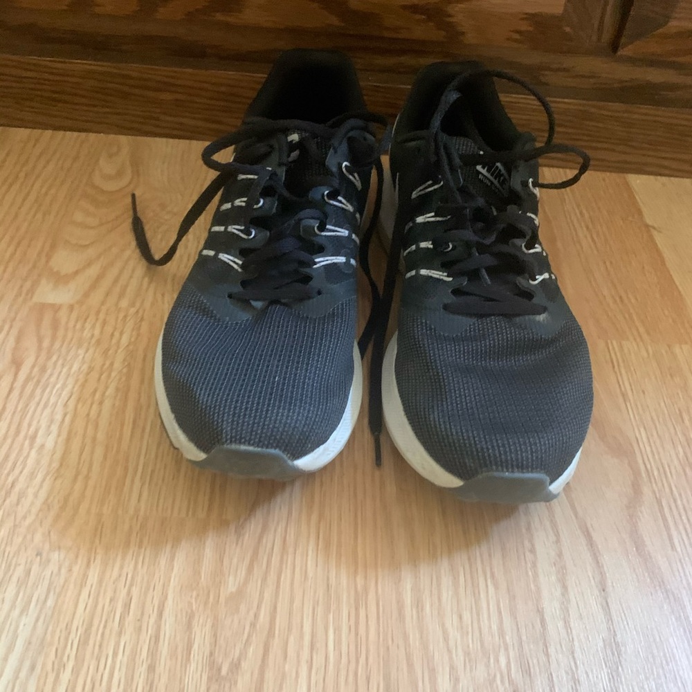 Nike Run Swift - image 2